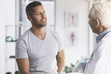 Doctor with patient - Talking